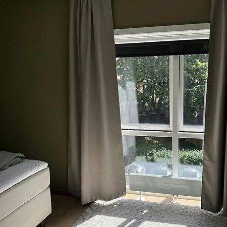 Thoughtfully Furnished Flat In Grunerlokka *